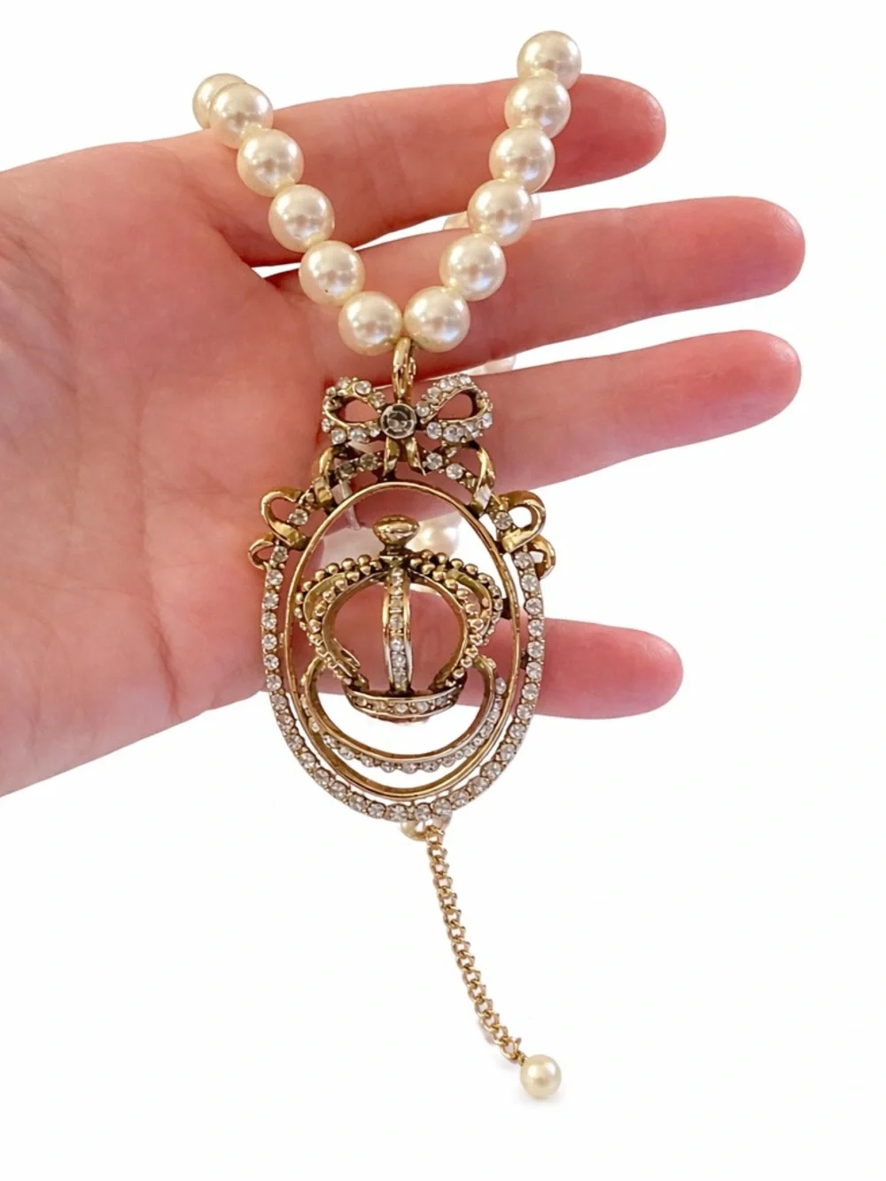 Vintage Faux Pearl Necklace Crown Pendant Rhinestone Gold Tone Royal Core